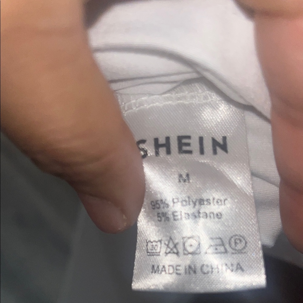 SHEIN White and Blue Graphic Tee - Picture 3 of 3